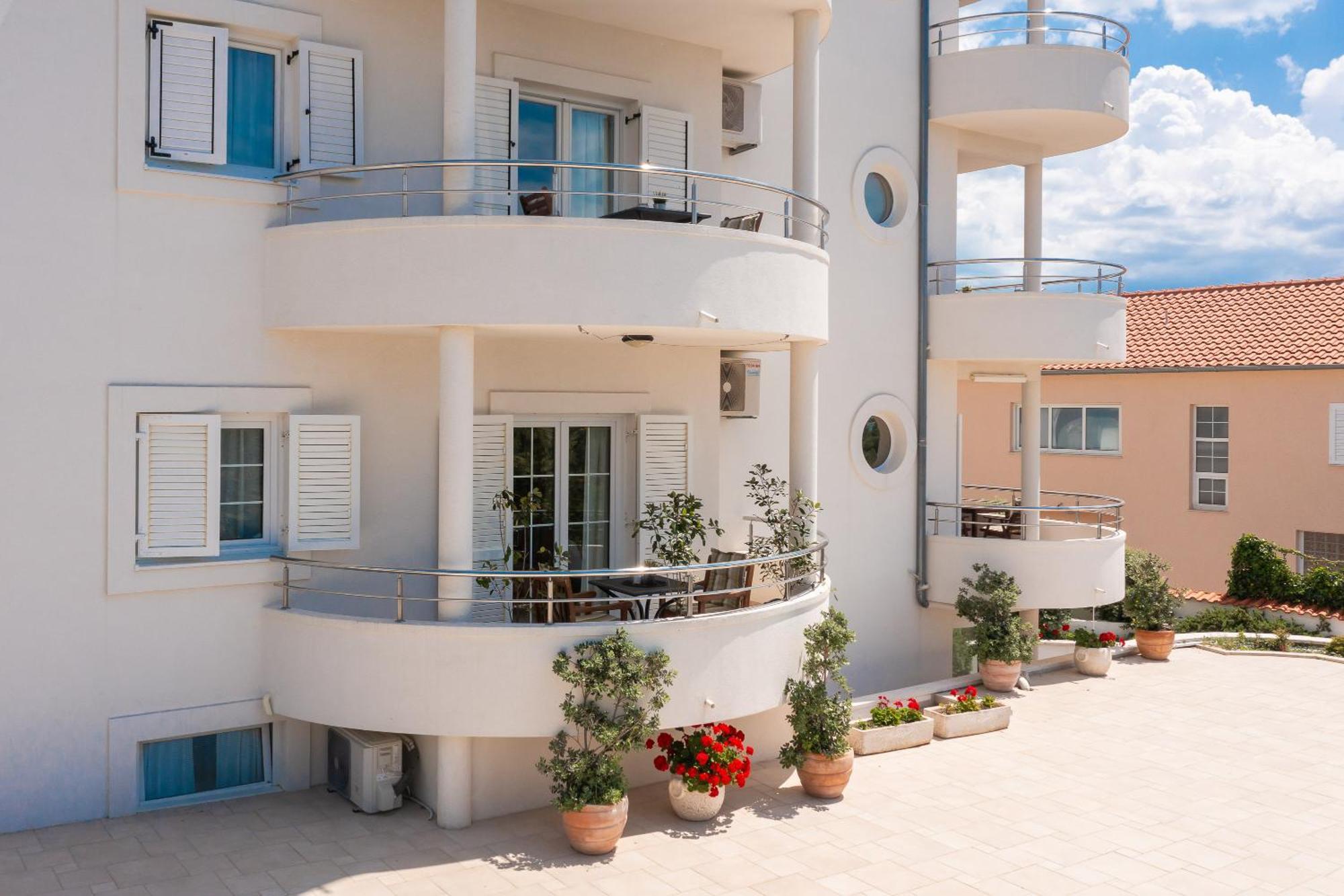 Sea View Apartments Tihi II 沃迪切 外观 照片
